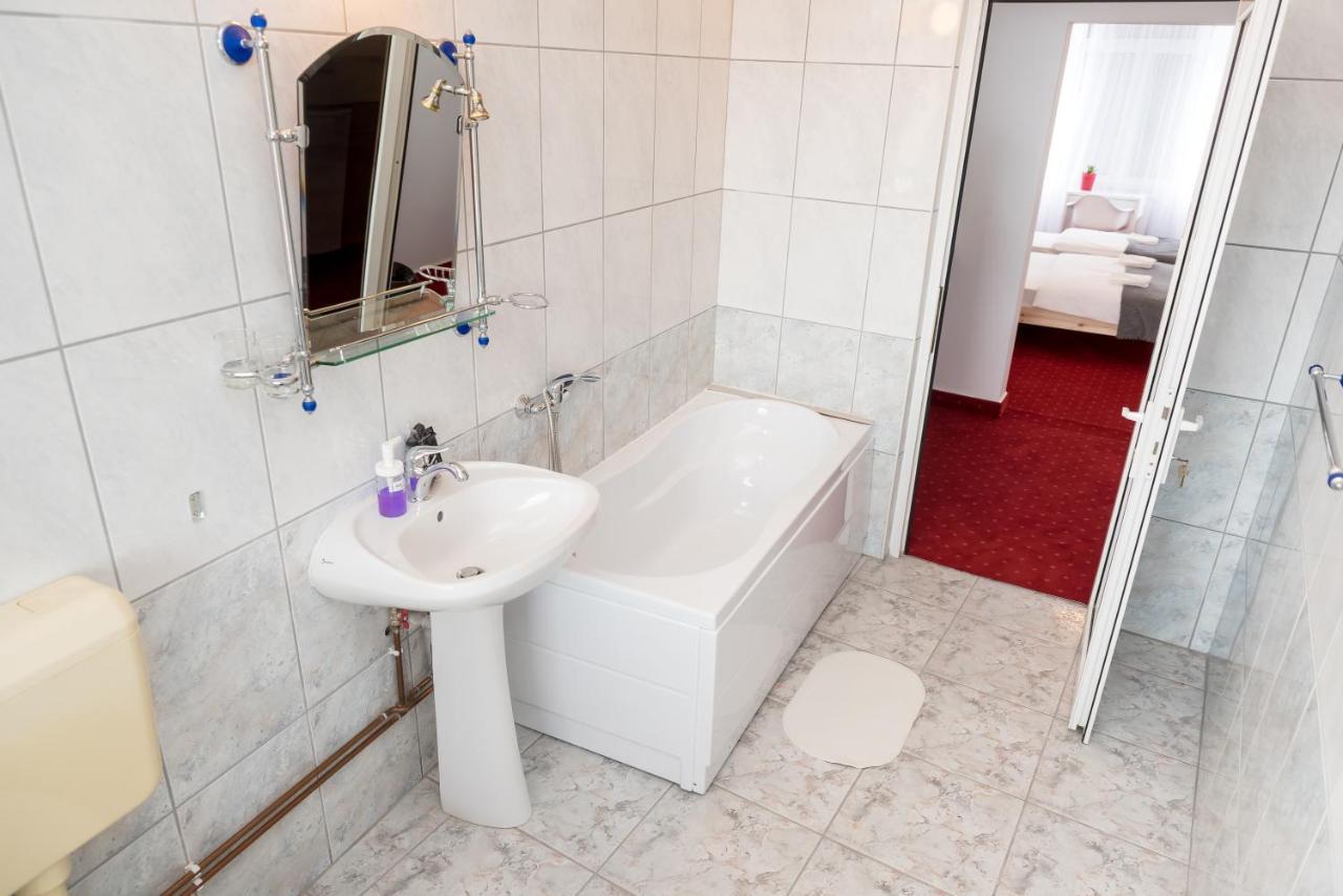 Bao Apartament & Rooms Oradea Dış mekan fotoğraf